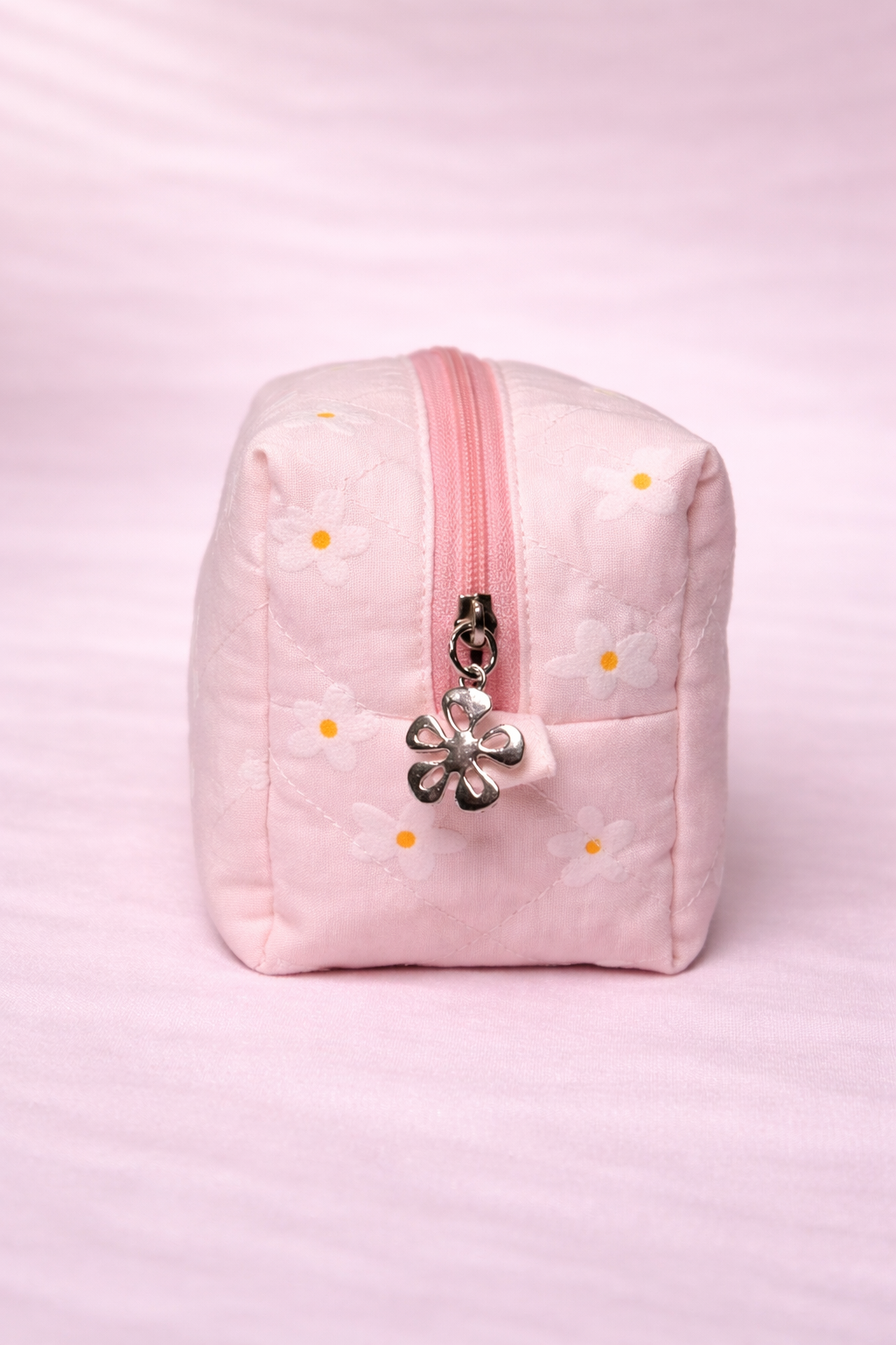 Necessaire rosa com flores